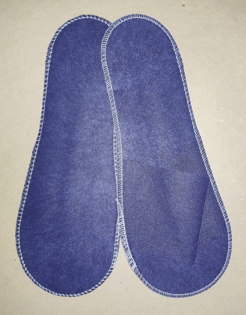 Тапочки открыты мыс синие, белый оверлок